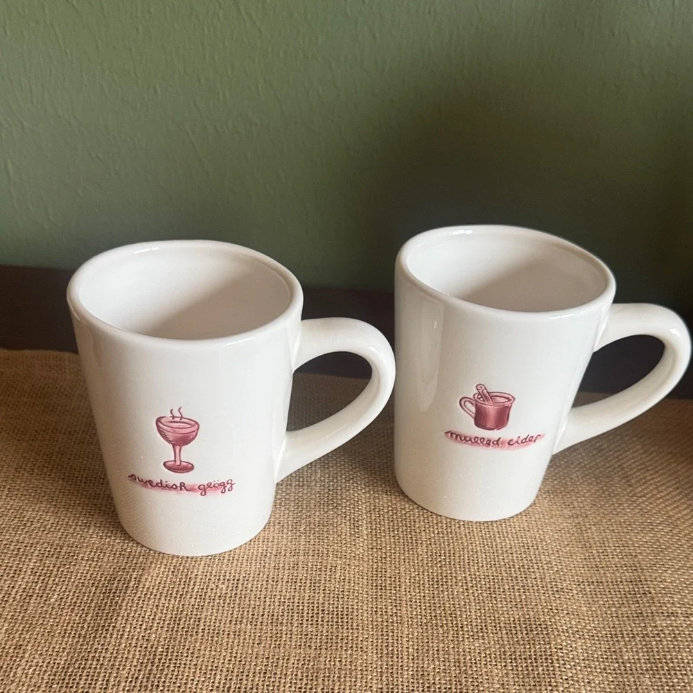 Williams Sonoma Hot Holiday Drinks White Ceramic Mugs Red Accents 10oz Winter
